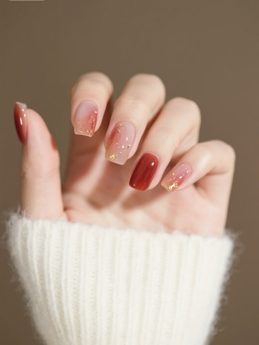 Elegantes Press-On-Nagel-Kunst-Set mit Glitzer und Farbverlauf-Finish