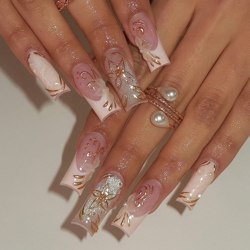 Dekoratives Langes Press-On Nagelkunst-Set Karnz