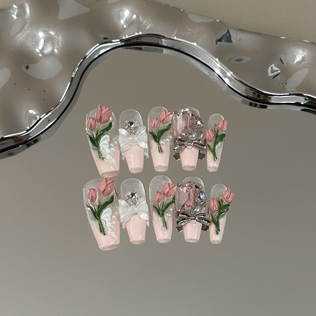 Florale Artisan Press-On Nagelkunst