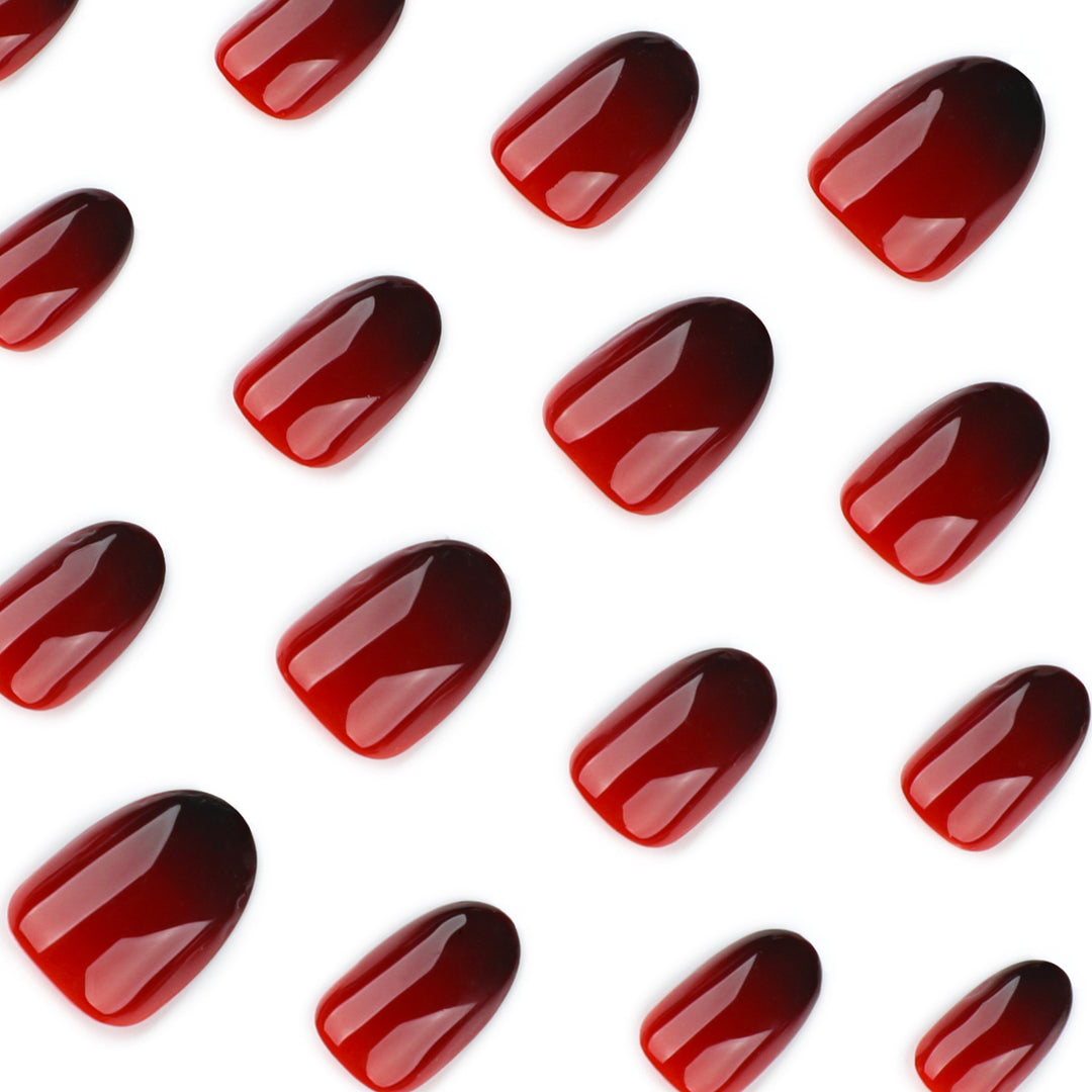 Künstliche Nagelkunst mit elegantem Ombre-Effekt Karnz