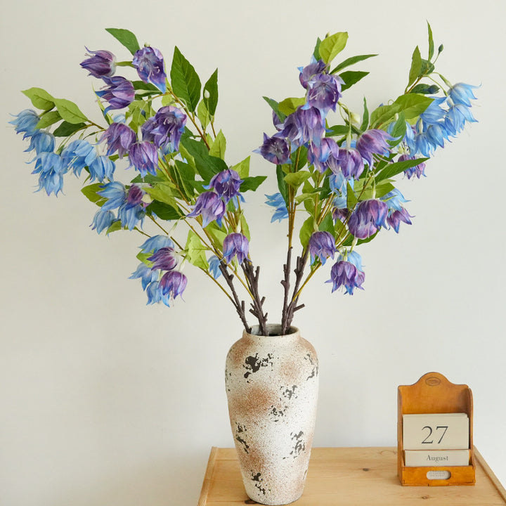 Dekorative Kunstblumen Karnz
