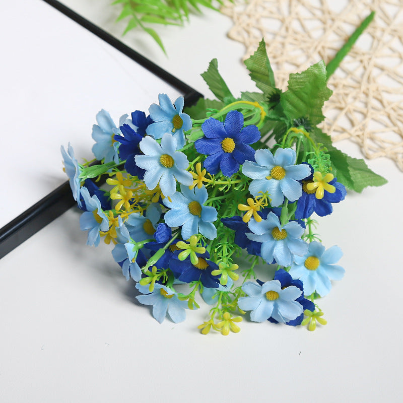 Lebensechter Stoff Blumenstrauß
