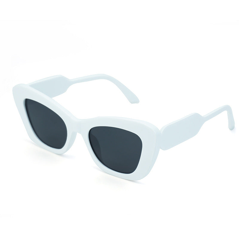 Damen Cat-Eye Sonnenbrille mit stilvollen Details Karnz