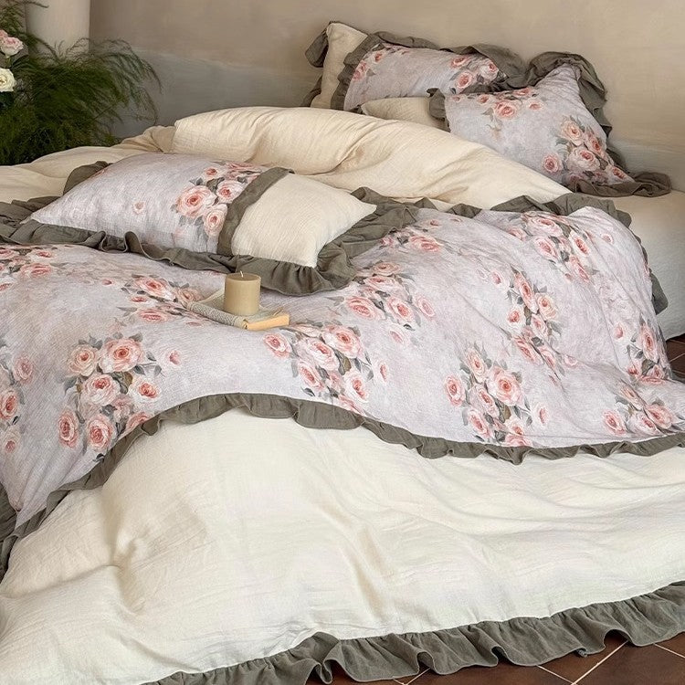 Cottage-Style gewaschenes Leinen Blumen Rüschen Bettbezugset mit dekorativen Kissenbezügen & tiefem Rock