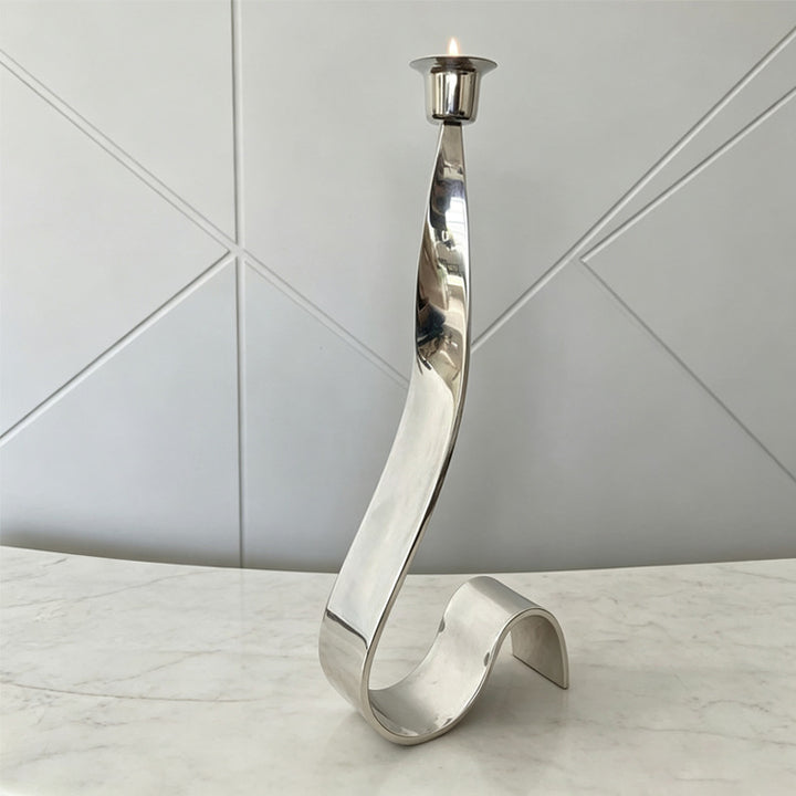 Eleganter Drehdesign Kerzenhalter