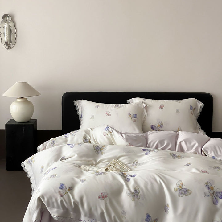 Luxus-Satin-Bettwäsche-Set mit floraler Seidenoptik und Spitzenbesatz