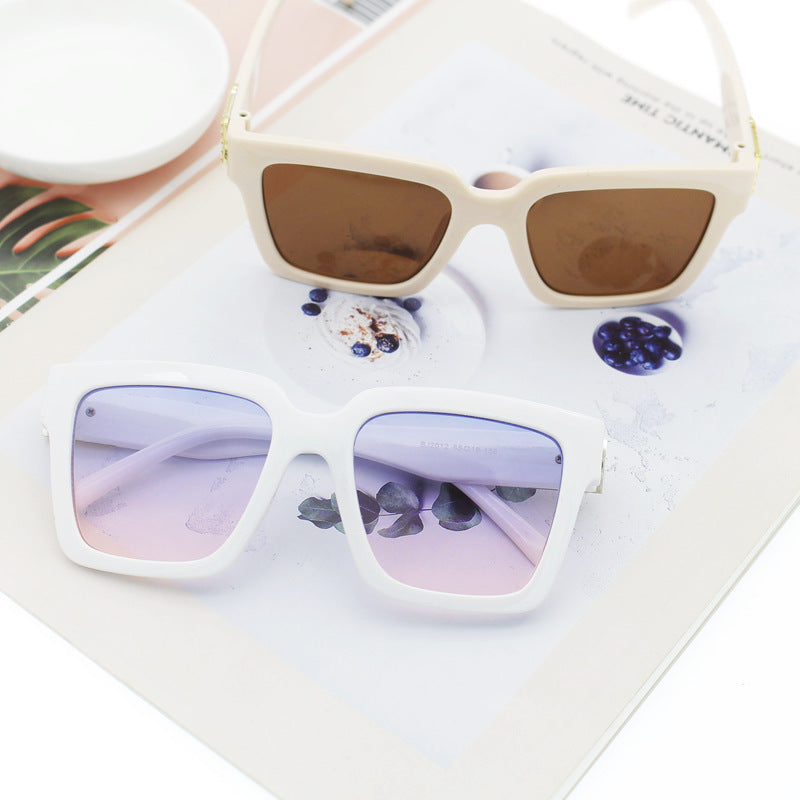Damen modische quadratische Sonnenbrille mit hochwertiger UV-Schutztechnologie Karnz