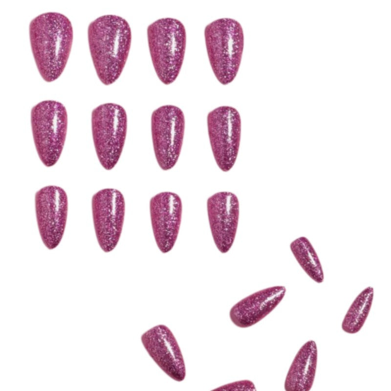 Glitzernde Stiletto Press-On Nagelspitzen Karnz