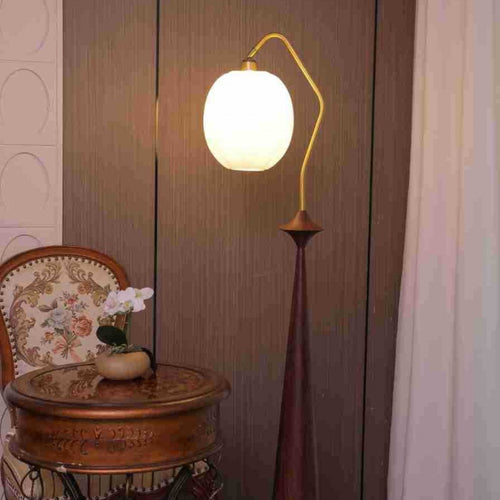 Tischlampe im Mid-Century-Modern-Stil