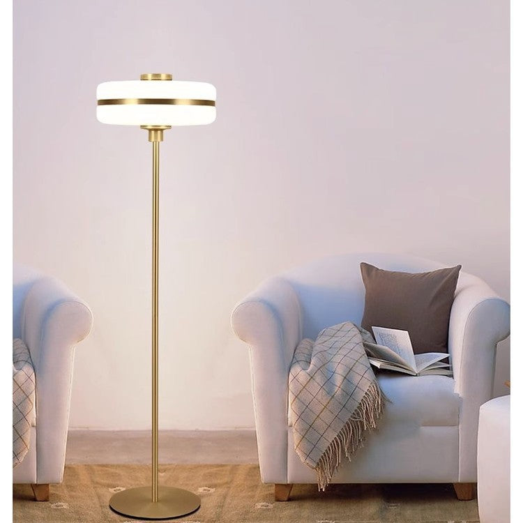 Moderne Gold Akzent Stehlampe