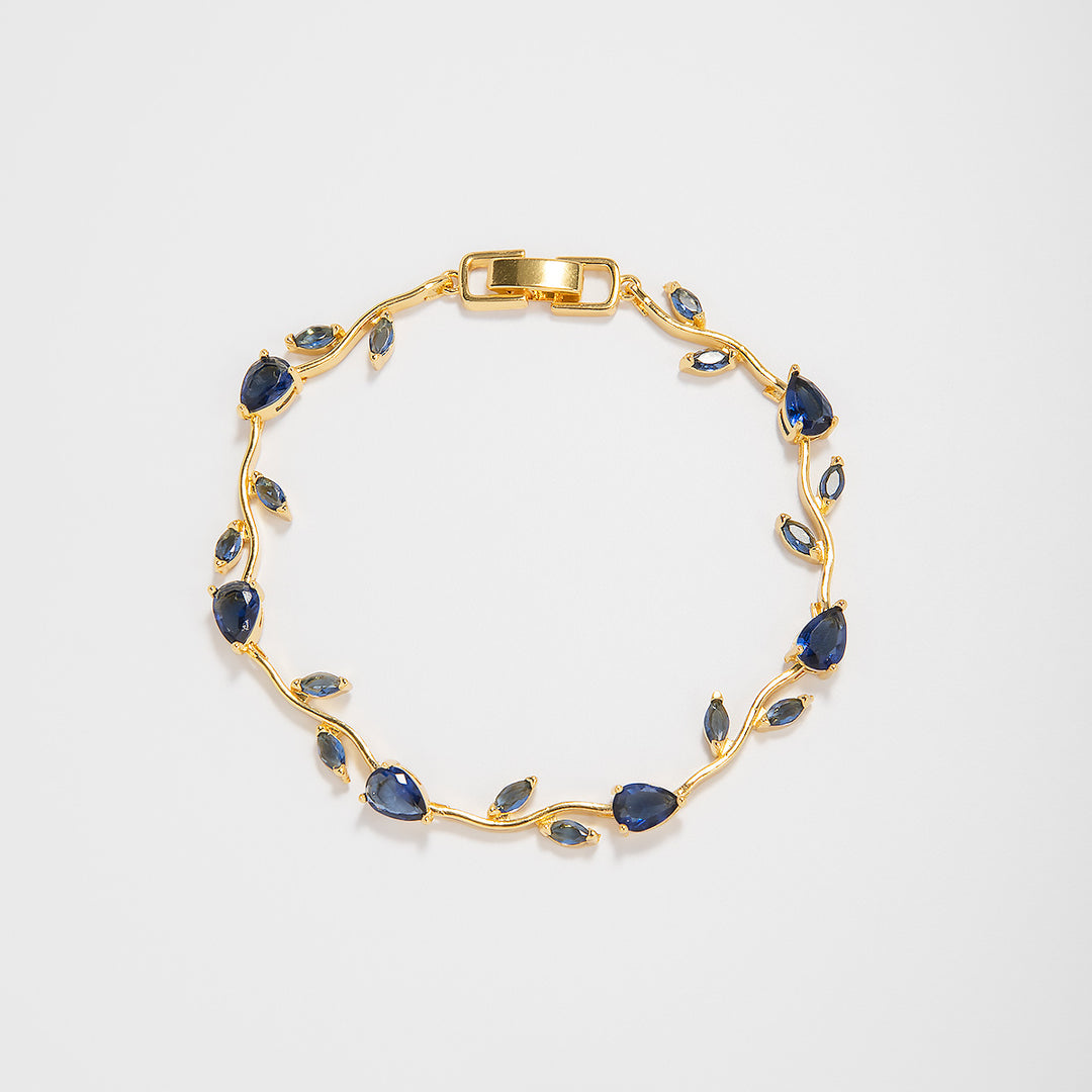 Elegante florale Design-Aussage-Armband Karnz