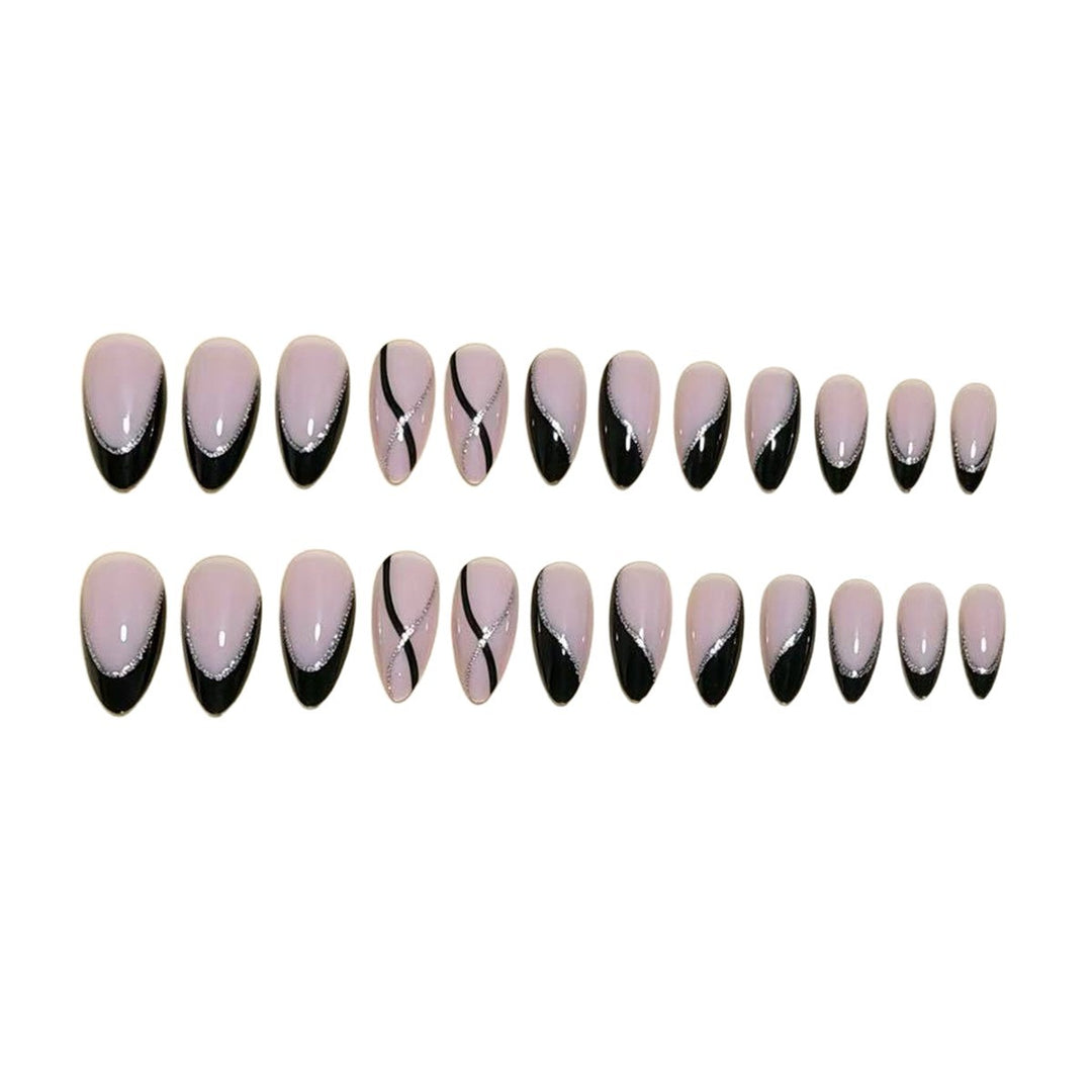 Elegantes Stiletto Nagelkunst-Set Karnz