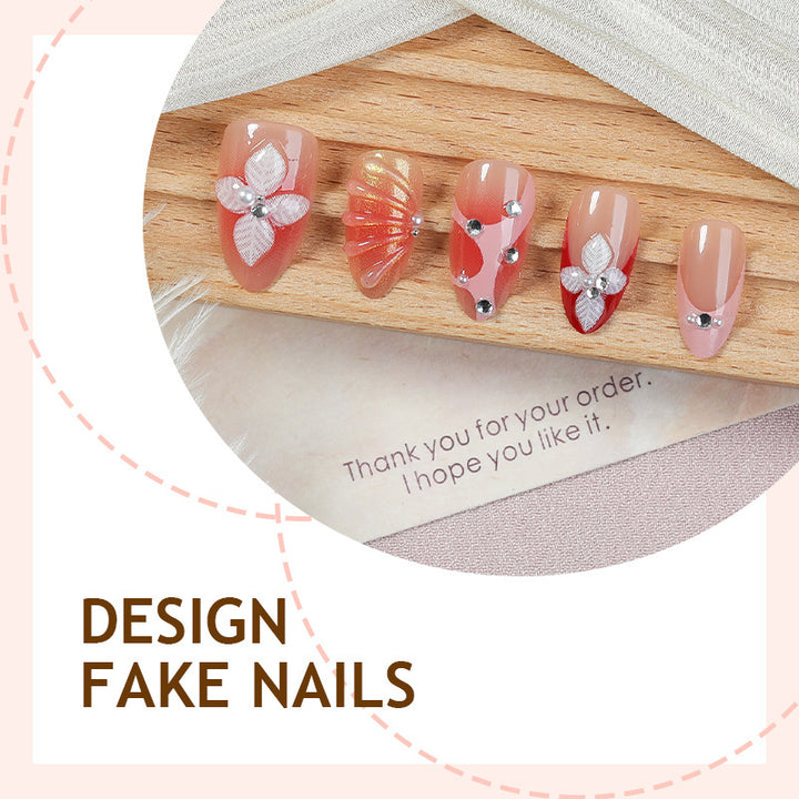 Kreatives Kunstnagelset mit eleganten Blumendesigns und Glitzerakzenten Karnz