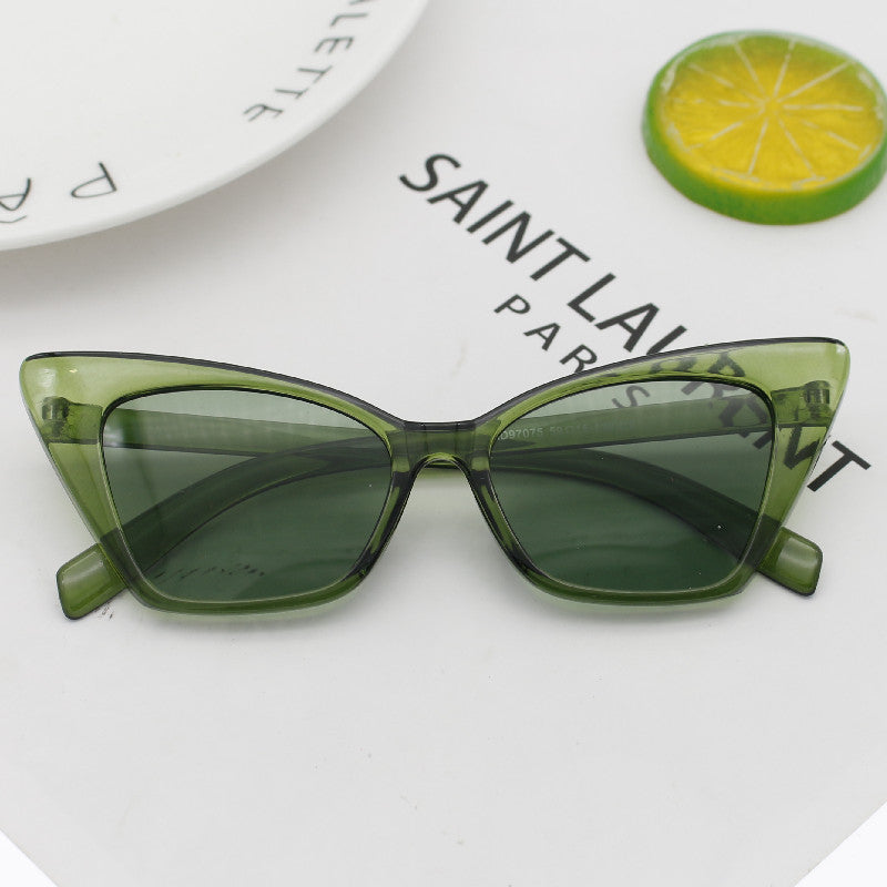 Damen Modische Cat-Eye Sonnenbrille mit hochwertiger Rahmenstruktur Karnz