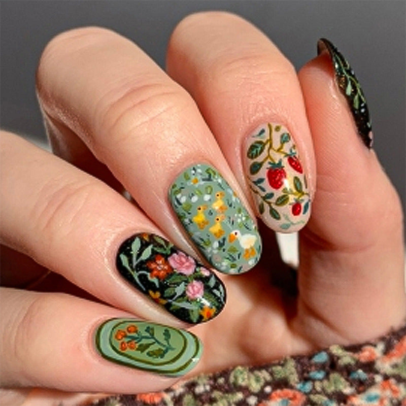 Blumendesign Press-On Nagelkunst-Set Karnz