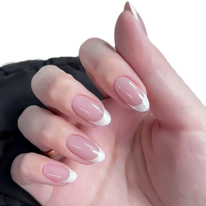 Elegante Französische Tipp Press-On Nagelspitzen Karnz