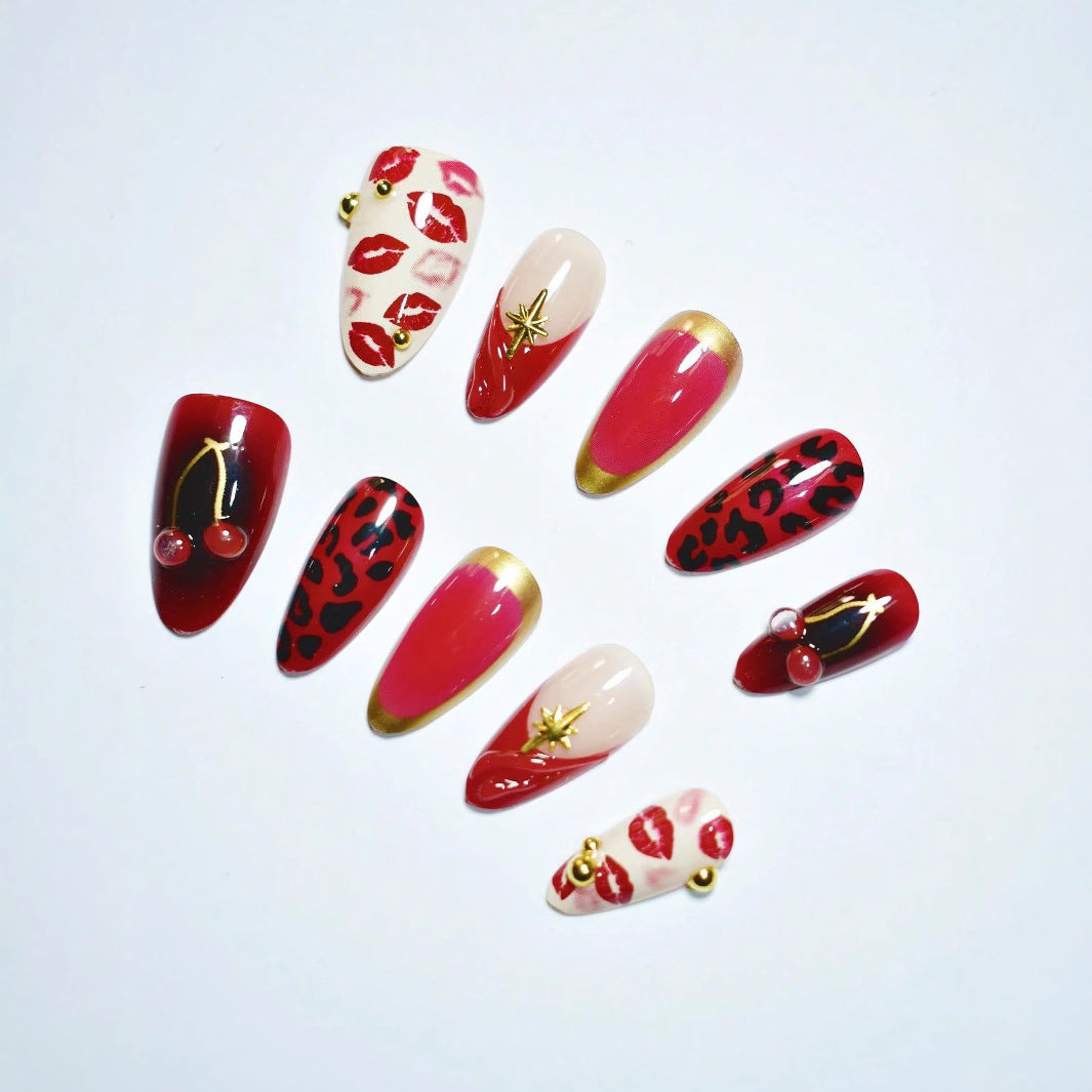 Künstlerisches Kuss-Themen Press-On Nagelkunst Karnz