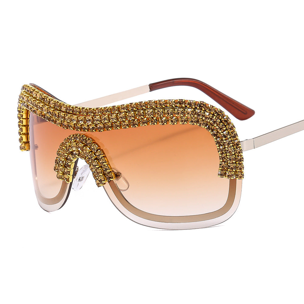 Damen Glamouröse Sonnenbrille mit funkelndem Strassrahmen Karnz