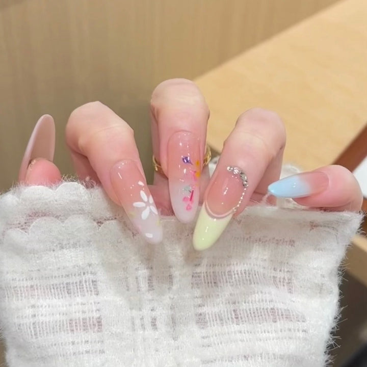 Künstlerisches Press-On-Nagelset