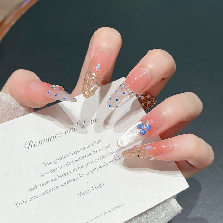 Dekoratives Glitzerndes Press-On Nagelkunstset Karnz