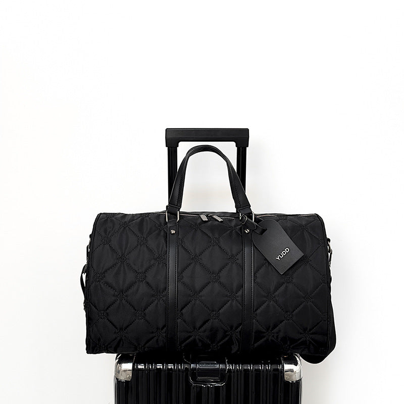 Gepolsterte Reisetasche mit mehreren Fächern