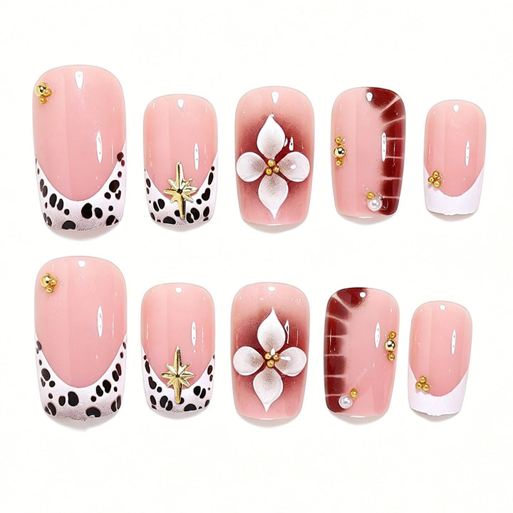 Dekorative 3D Floral Nagelkunst Karnz