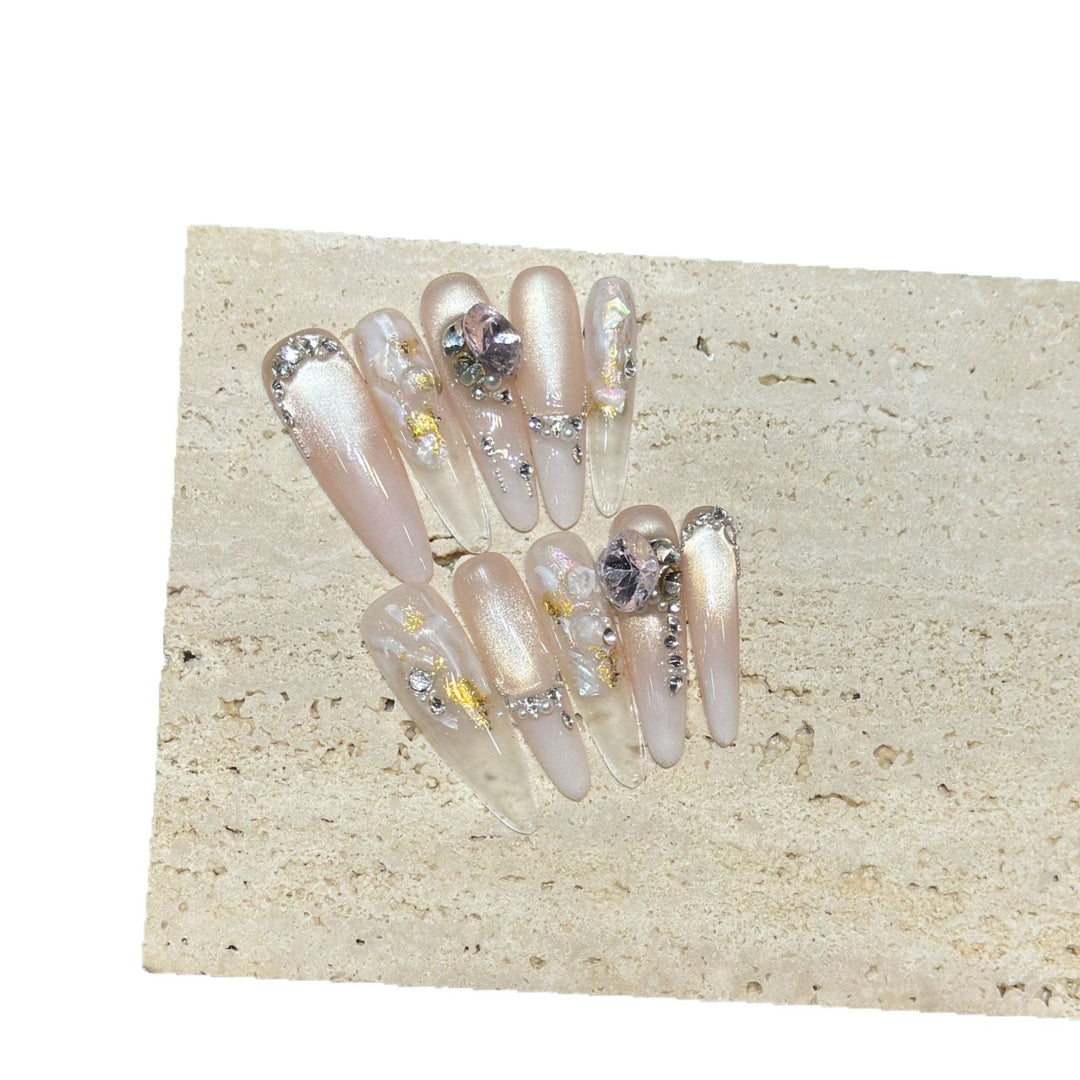 Glamouröse Stiletto Press-On Nail Set mit Strassverzierungen Karnz