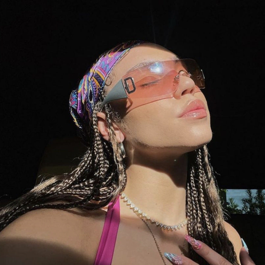 Damen sportliche modische Sonnenbrille mit elegantem Design und UV-Schutz Karnz