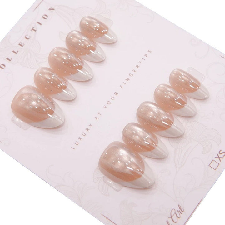 Premium Glänzende Nagelspitzen