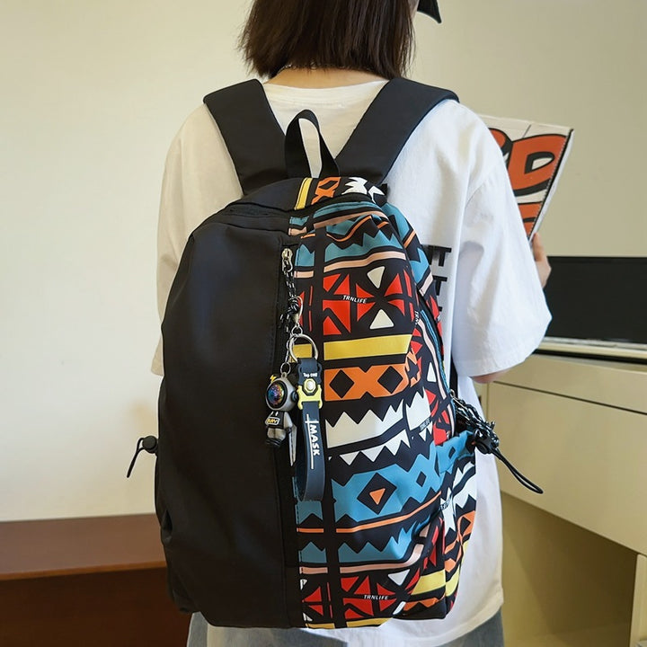 Grafikdruck-Rucksack Karnz