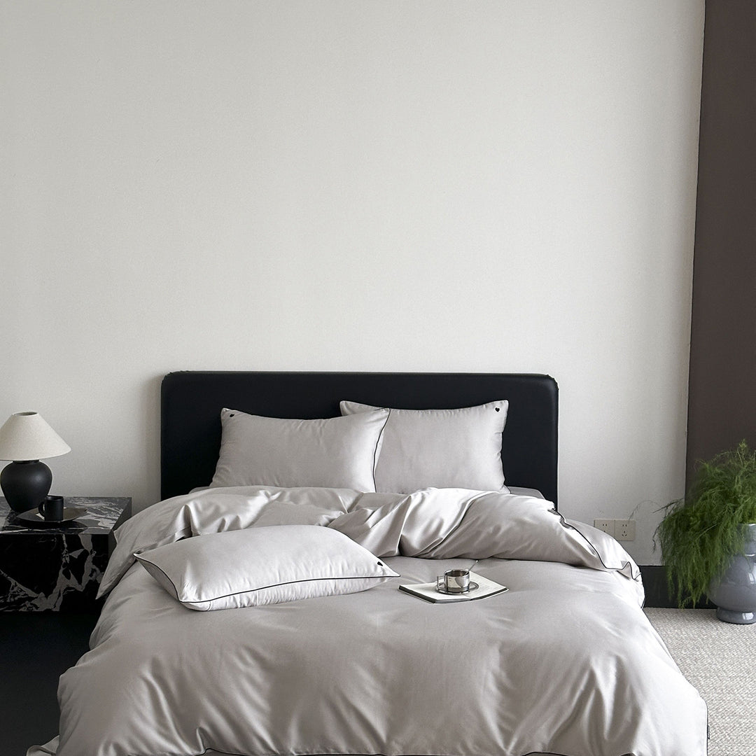 Luxus Satin Bettbezug Set mit kontrastierenden gepipten Kissenbezügen