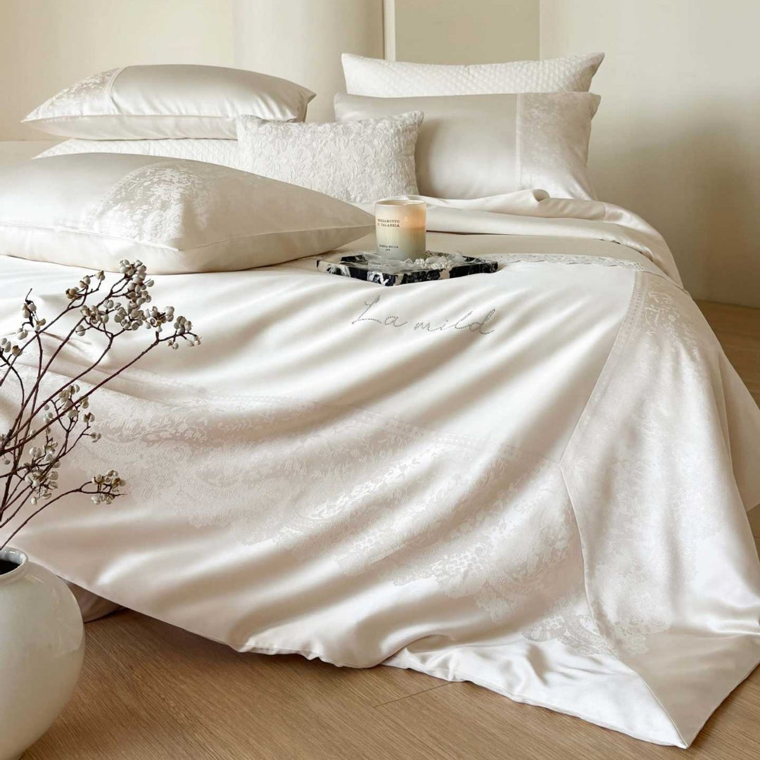 Luxus Satin Jacquard Bettbezug und Spitzenbesatz Bettwäsche Set