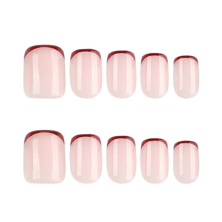 Elegante und stilvolle Nagelkunst mit schmalen farbigen Akzenten Karnz