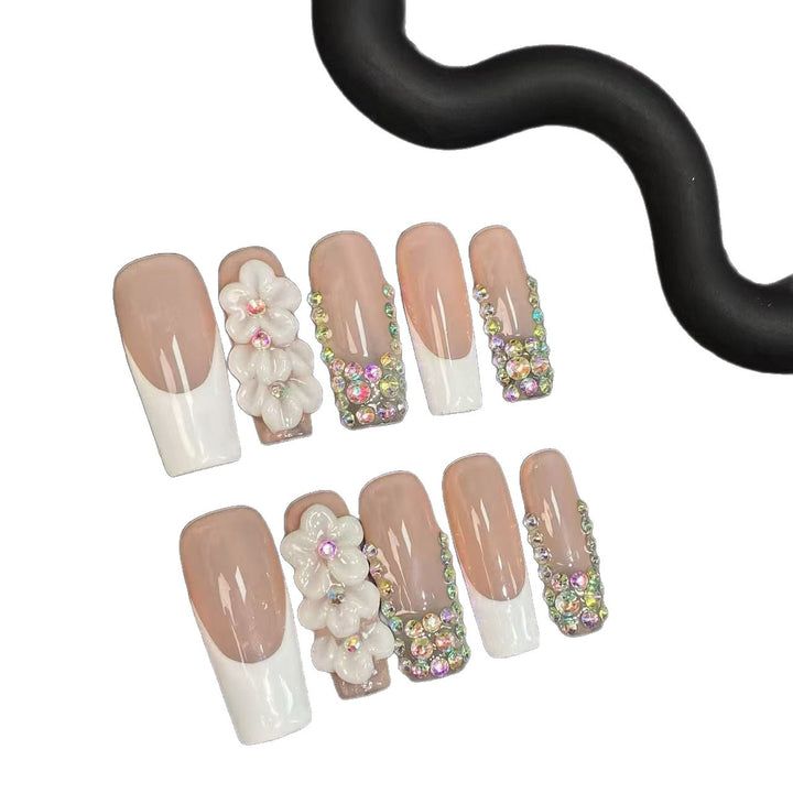 Elegante Blumen- und Strass-Press-On-Nagelset