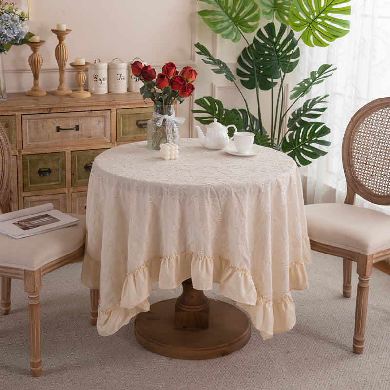 Bunte Tischdecke mit Blumenmuster