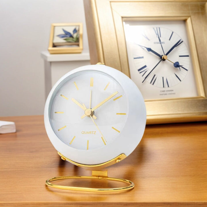 Tischuhr Im Eleganten Retro-Design Karnz