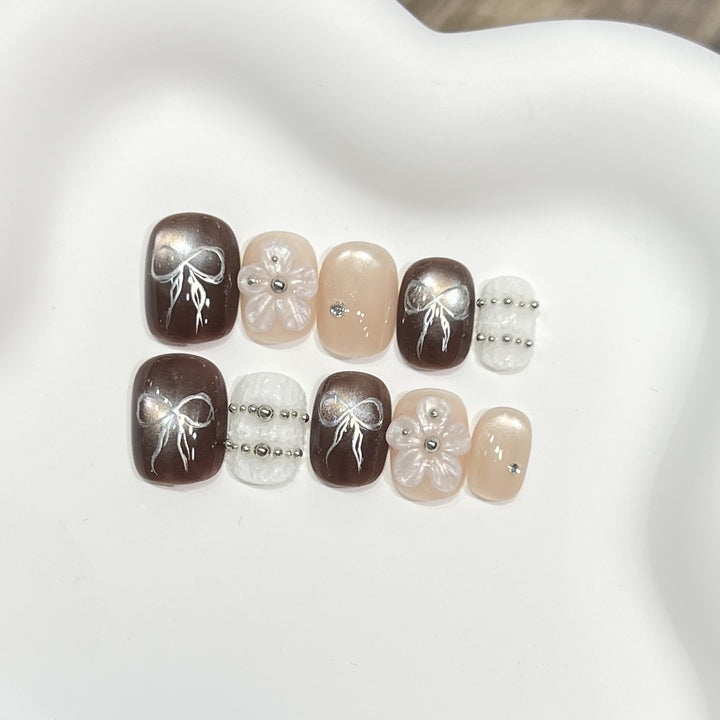 Dekorativer Nagelkunst Set Karnz