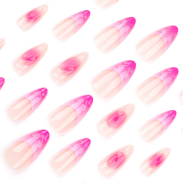 Kunstvolle Acryl-Nägel mit elegantem Ombre-Effekt Karnz