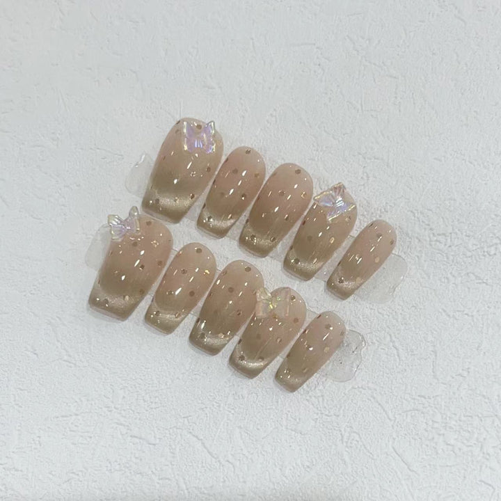 Premium Press-On Nail Set mit irideszenten Akzenten Karnz