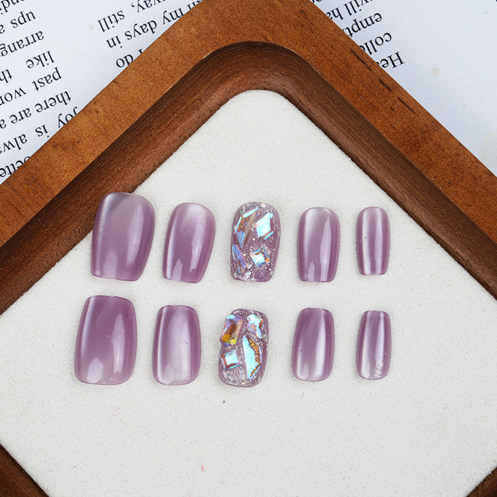Premium Press-On Nail Set mit glänzenden und glitzernden Akzenten Karnz