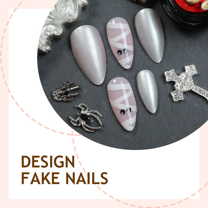 Kunstnagelset mit zarten Ballettmotiven und schimmernden Akzenten Karnz
