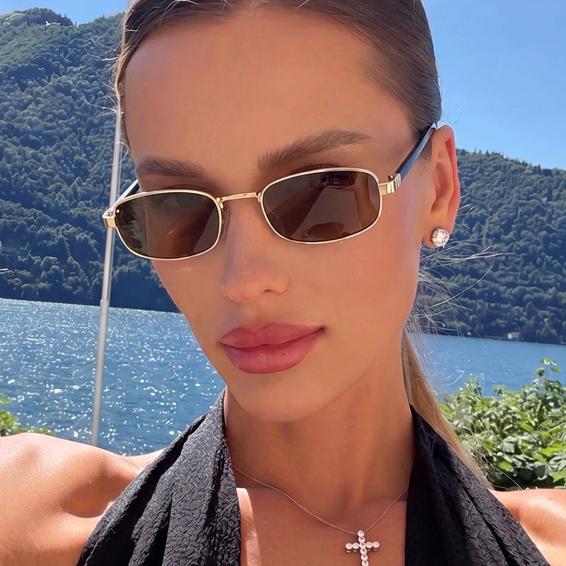 Damen elegante rechteckige Sonnenbrille mit feinem Metallrahmen Karnz
