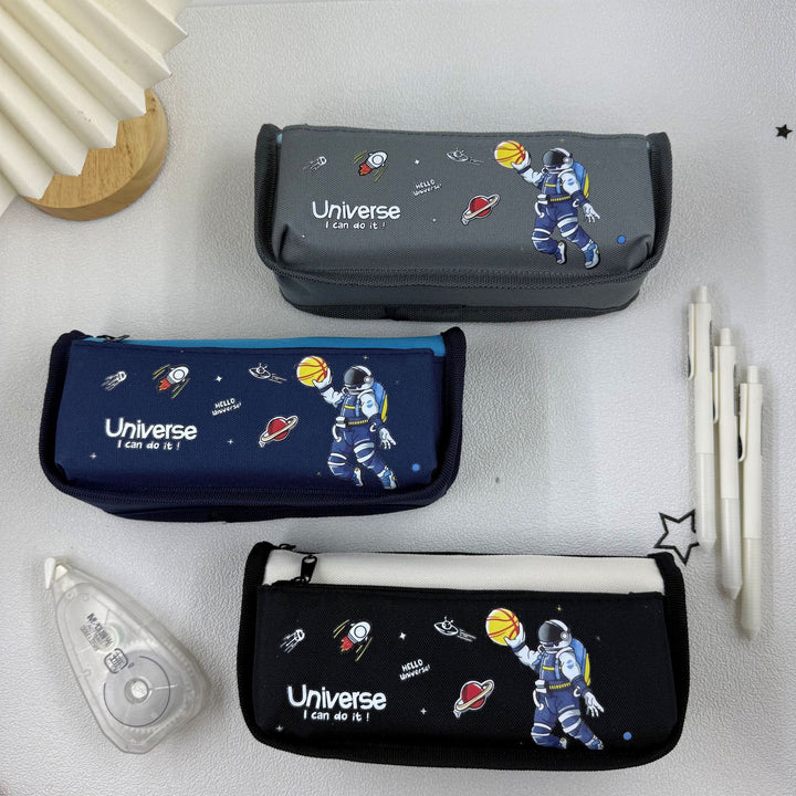 Kosmisches Thema Federmäppchen Karnz