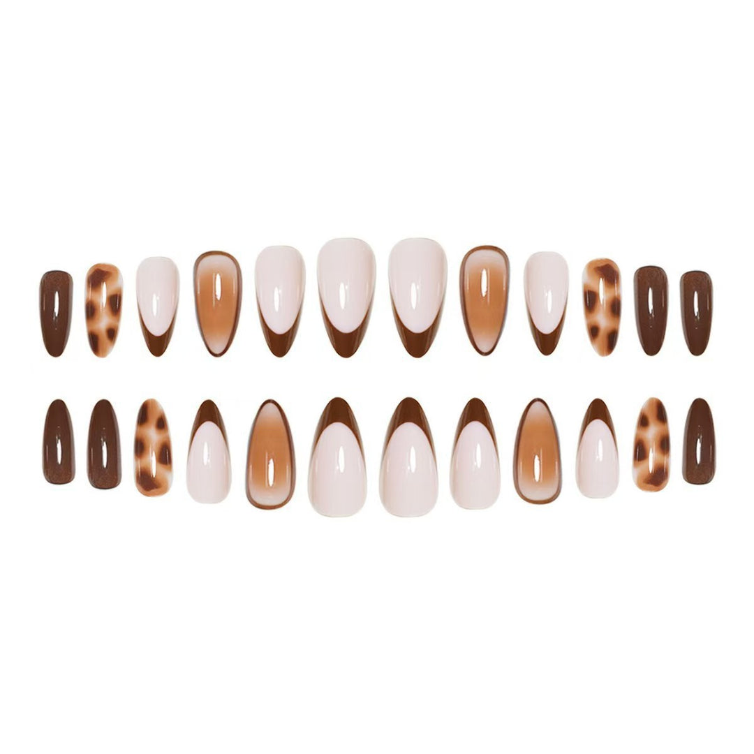 Stylisches Stiletto Press-On Nail Set