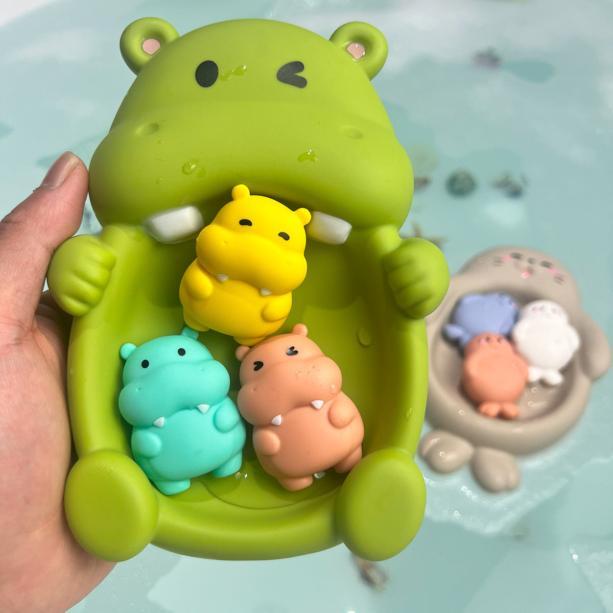 Unisex Badespaßspielzeugset mit niedlichen Nilpferdfiguren Karnz