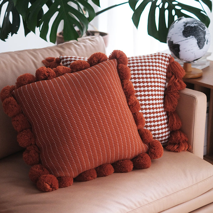 Dekoratives Pom-Pom Kissen