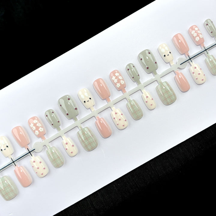 Themen Press-On Nagelkunst Set 1790745615