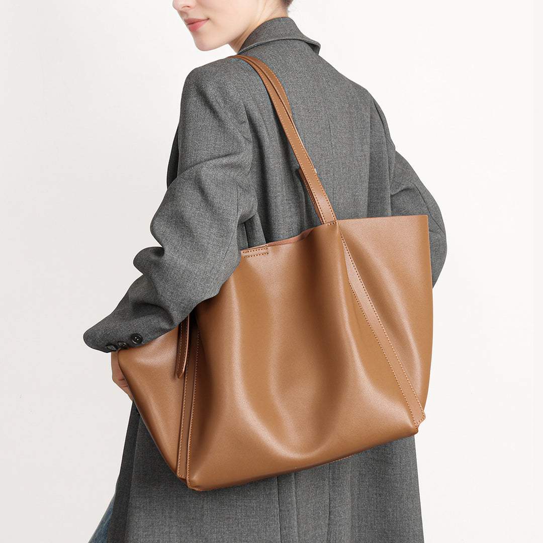 Minimalist Sculpted Tote mit verstellbaren Schulterriemen