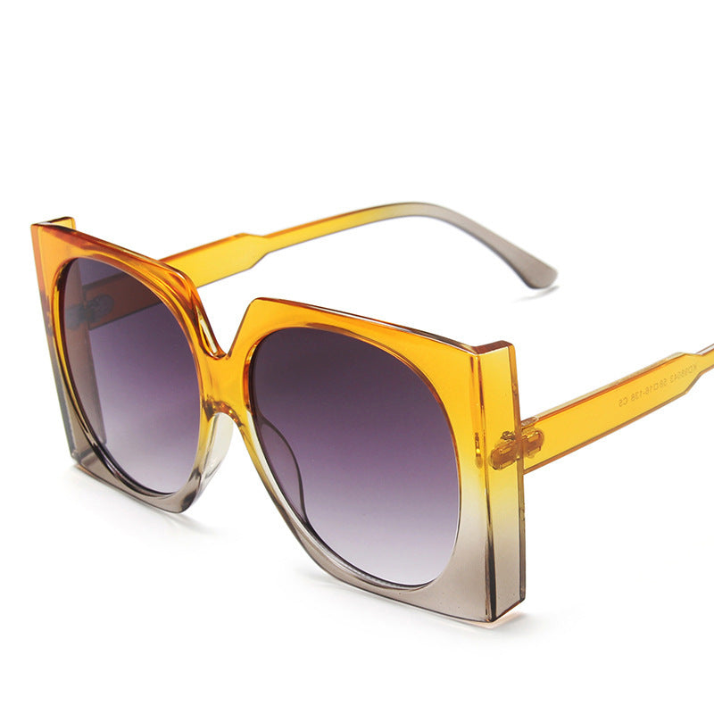 Damen Oversized Sonnenbrille im eleganten Rahmen Karnz