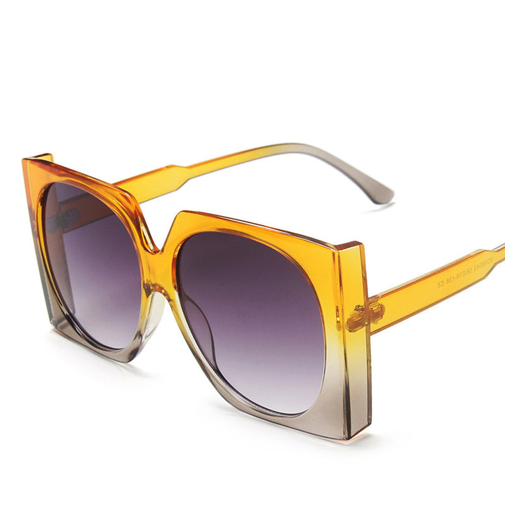 Damen Oversized Sonnenbrille im eleganten Rahmen Karnz